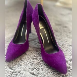 Dolce Vita Genuine Leather purple pumps